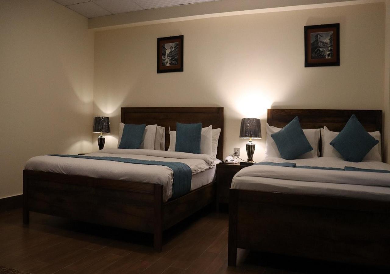 Manila Heights Hotel Naran Extérieur photo